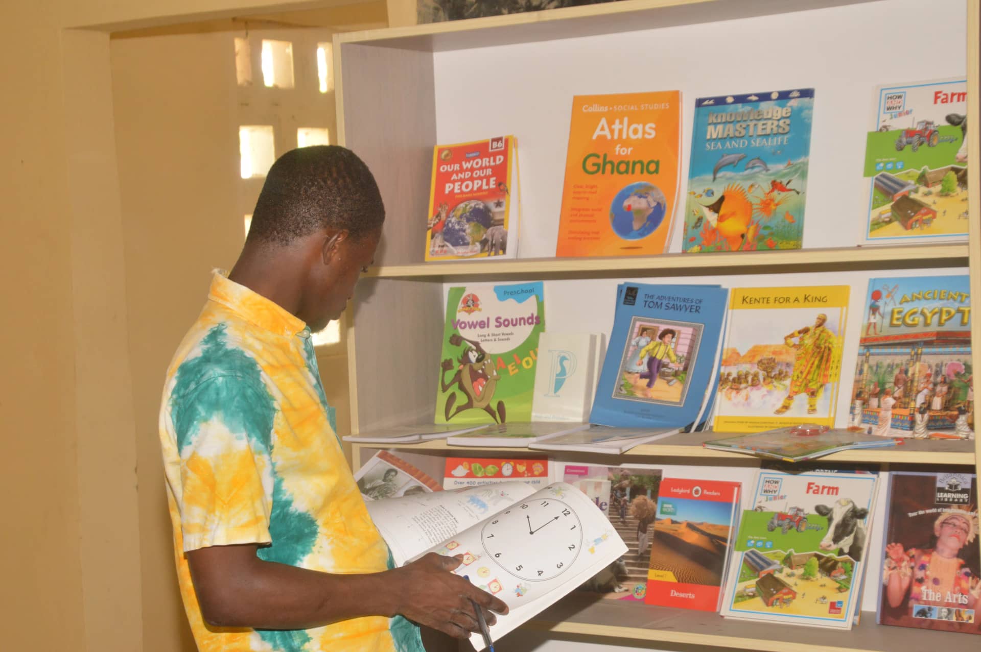 Children reading in library