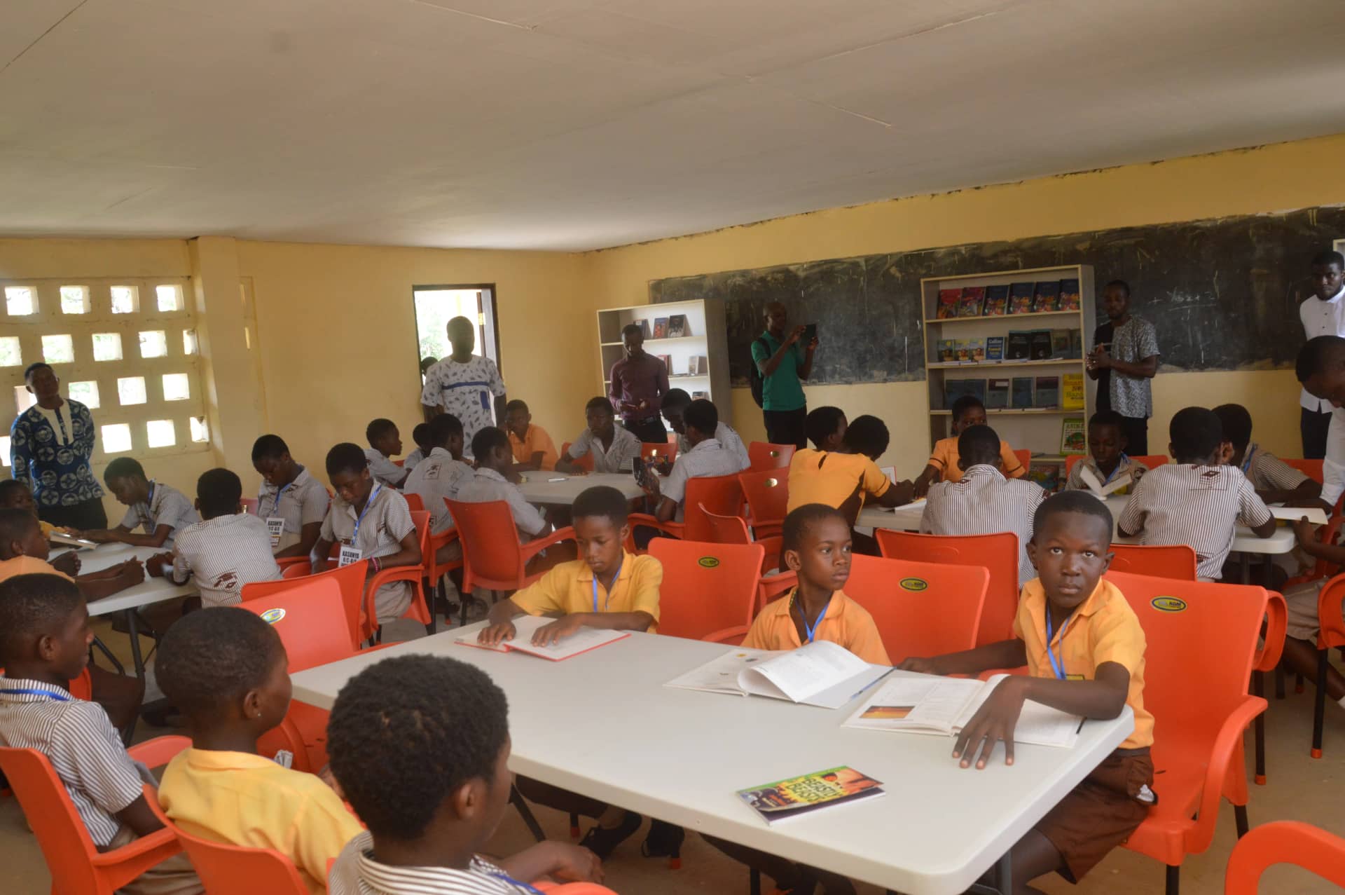 Kasunya R/C Basic School Library
